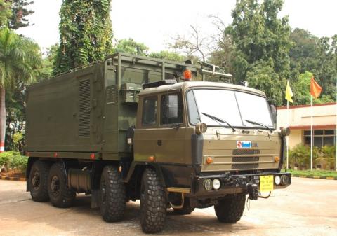 COMMAND POST VEHICLE